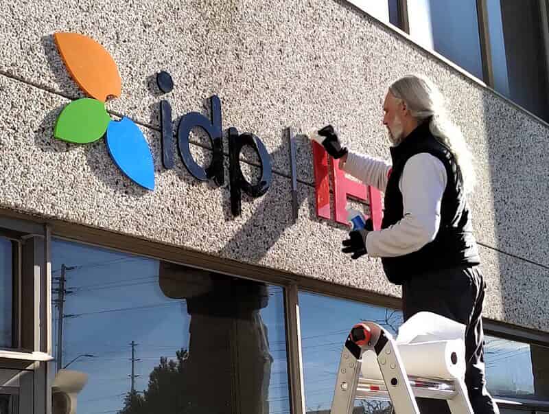 Dimensional Lettering